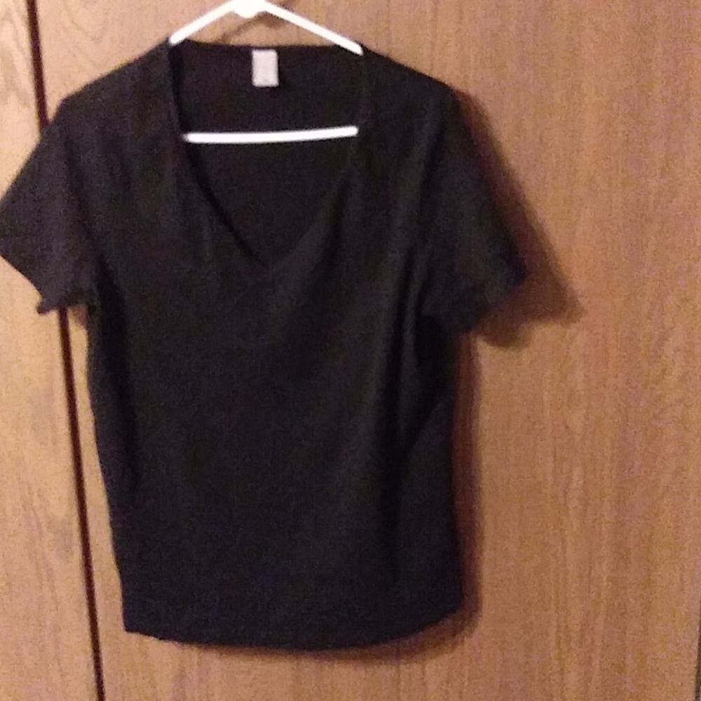 Old Navy Brand V Neck Black T Shirt